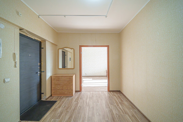 Продам двухкомнатную (2-комн.) квартиру, Окулова ул, 62к116, Пермь г