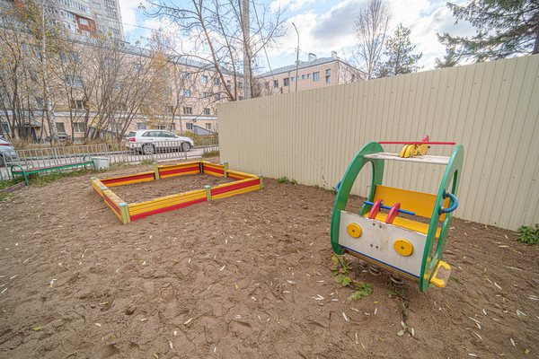 Продам двухкомнатную (2-комн.) квартиру, Окулова ул, 62к116, Пермь г