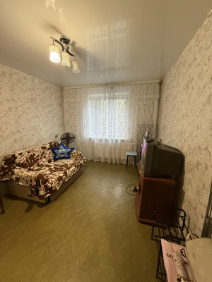 Продам комнату в 3-комн. квартире, Самолетная ул, 30, Пермь г