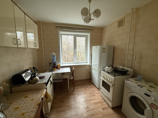 Продам комнату в 3-комн. квартире, Самолетная ул, 30, Пермь г