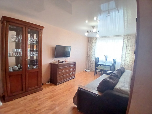 Продам трехкомнатную (3-комн.) квартиру, Больничная ул, 8, Полазна пгт