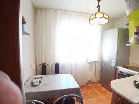 Продам трехкомнатную (3-комн.) квартиру, Больничная ул, 8, Полазна пгт