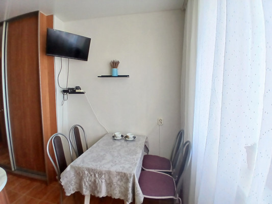 Продам трехкомнатную (3-комн.) квартиру, Больничная ул, 8, Полазна пгт