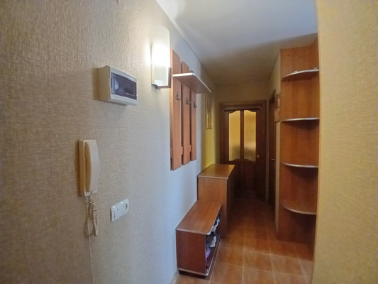 Продам трехкомнатную (3-комн.) квартиру, Больничная ул, 8, Полазна пгт