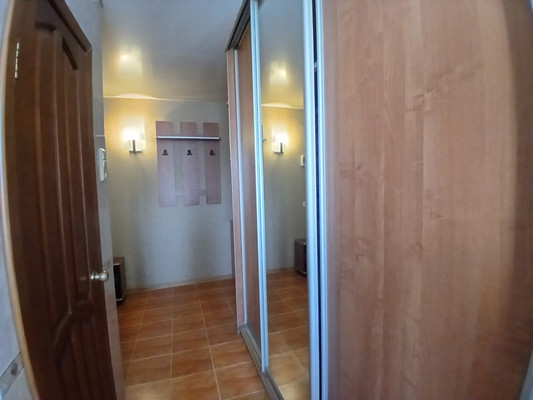 Продам трехкомнатную (3-комн.) квартиру, Больничная ул, 8, Полазна пгт