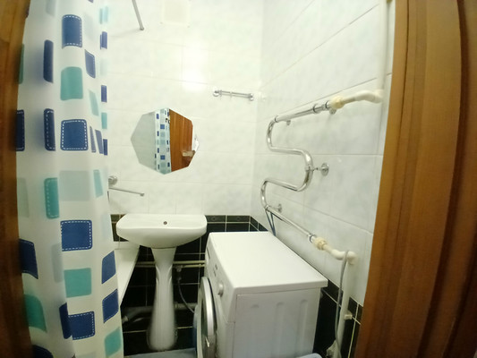 Продам трехкомнатную (3-комн.) квартиру, Больничная ул, 8, Полазна пгт