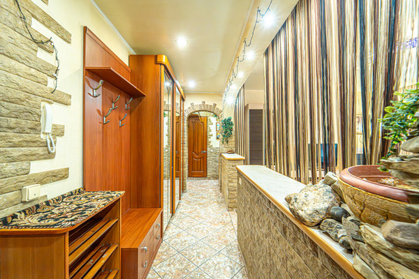 Продам многокомнатную квартиру, Юрша ул, 60, Пермь г