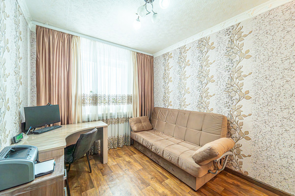 Продам многокомнатную квартиру, Юрша ул, 60, Пермь г