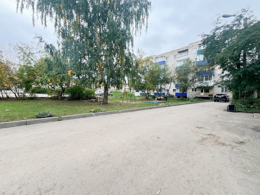 Продам двухкомнатную (2-комн.) квартиру, Газеты Искра ул, 15, Кунгур г