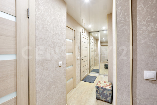 Продам двухкомнатную (2-комн.) квартиру, Александра Щербакова ул, 43а, Пермь г