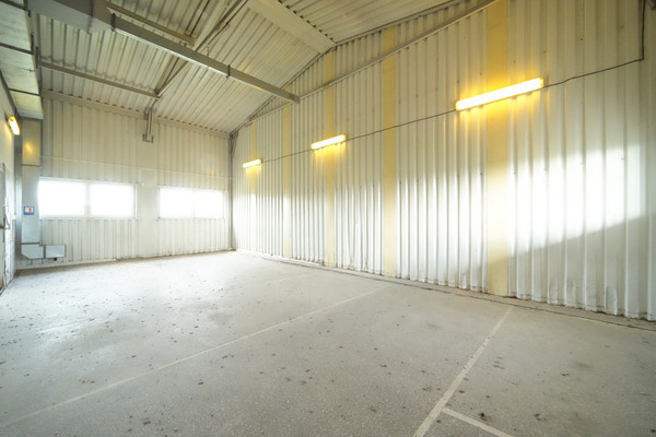 Продам коммерческое помещение 361,7 м2, ЮВ Березник зона, 1, Березник д