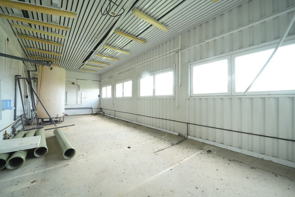 Продам коммерческое помещение 361,7 м2, ЮВ Березник зона, 1, Березник д