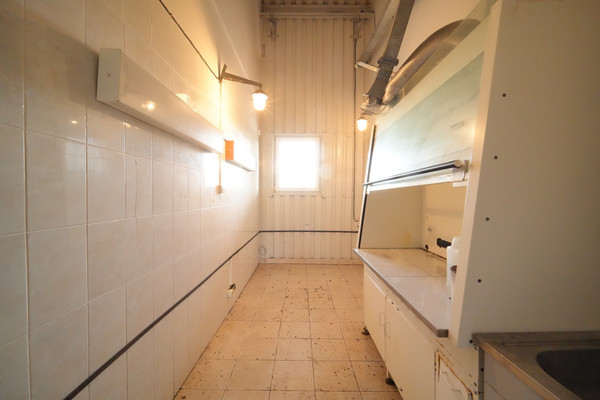 Продам коммерческое помещение 361,7 м2, ЮВ Березник зона, 1, Березник д