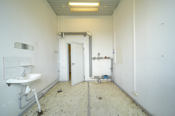 Продам коммерческое помещение 361,7 м2, ЮВ Березник зона, 1, Березник д