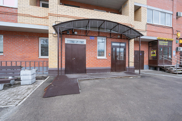 Продам двухкомнатную (2-комн.) квартиру, Мира ул, 25, Пермь г