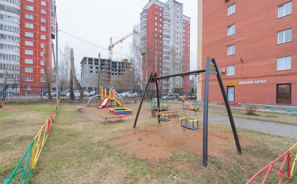 Продам двухкомнатную (2-комн.) квартиру, Мира ул, 25, Пермь г