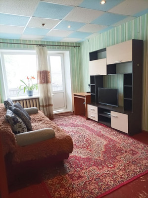 Продам трехкомнатную (3-комн.) квартиру, Ялтинская ул, 11, Пермь г