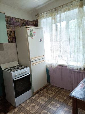 Продам трехкомнатную (3-комн.) квартиру, Ялтинская ул, 11, Пермь г