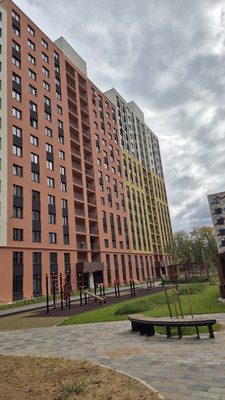 Продам трехкомнатную (3-комн.) квартиру, Яблочкова ул, 5к5, Пермь г