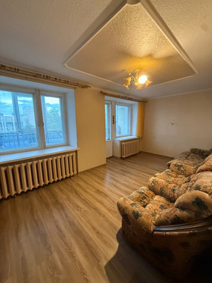 Продам двухкомнатную (2-комн.) квартиру, Петропавловская ул, 89, Пермь г