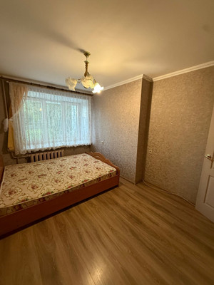 Продам двухкомнатную (2-комн.) квартиру, Петропавловская ул, 89, Пермь г