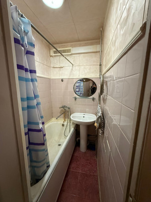 Продам двухкомнатную (2-комн.) квартиру, Петропавловская ул, 89, Пермь г