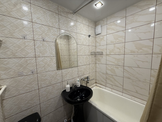 Продам однокомнатную (1-комн.) квартиру, Космонавта Леонова ул, 50, Пермь г