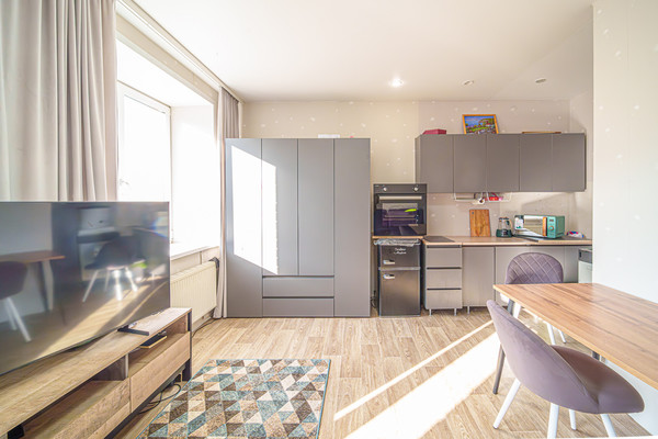 Продам трехкомнатную (3-комн.) квартиру, Водников ул, 65, Пермь г