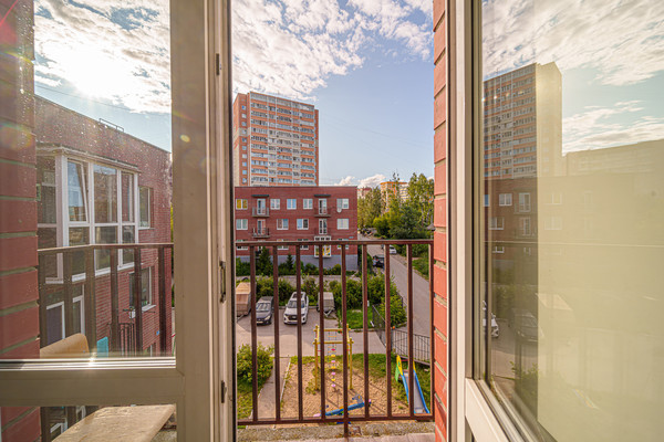 Продам трехкомнатную (3-комн.) квартиру, Водников ул, 65, Пермь г