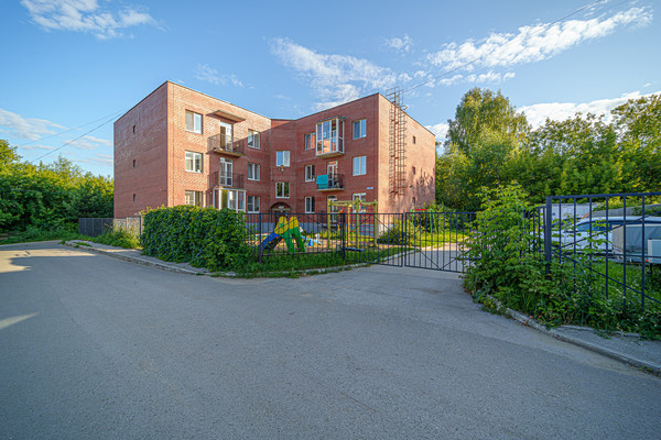 Продам трехкомнатную (3-комн.) квартиру, Водников ул, 65, Пермь г