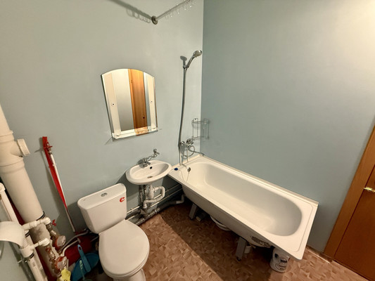 Продам однокомнатную (1-комн.) квартиру, Красные Казармы ул, 64, Пермь г