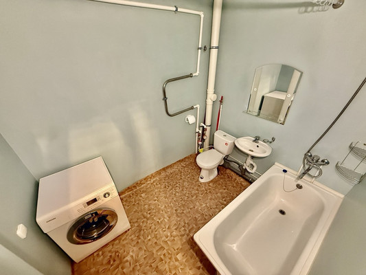 Продам однокомнатную (1-комн.) квартиру, Красные Казармы ул, 64, Пермь г