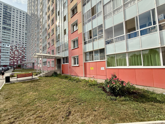 Продам однокомнатную (1-комн.) квартиру, Красные Казармы ул, 64, Пермь г