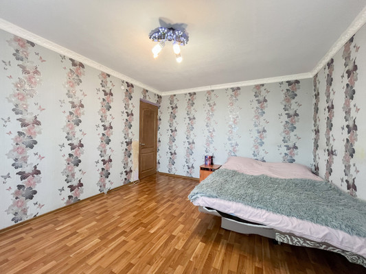 Продам двухкомнатную (2-комн.) квартиру, Газеты Искра ул, 15, Кунгур г