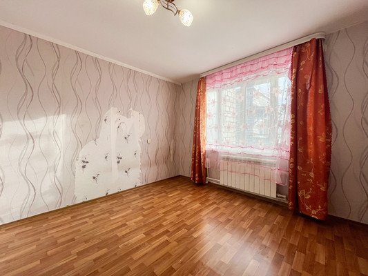 Продам двухкомнатную (2-комн.) квартиру, Газеты Искра ул, 15, Кунгур г