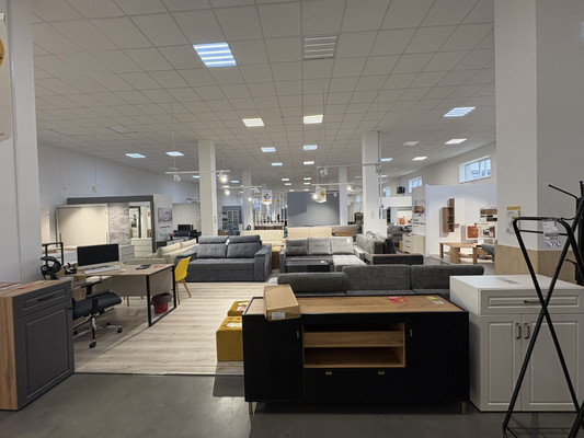 Сдам торговое помещение 782 м2, Яблочная ул, 3а, Калининград г