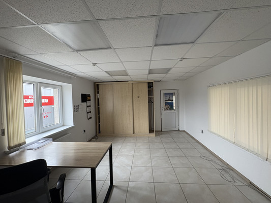 Сдам торговое помещение 782 м2, Яблочная ул, 3а, Калининград г