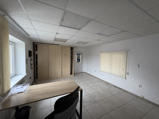 Сдам торговое помещение 782 м2, Яблочная ул, 3а, Калининград г