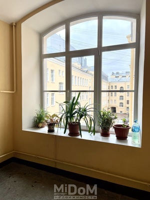 Сдам комнату в 4-комн. квартире, Невский пр-кт, 132, Санкт-Петербург г