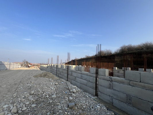 Продам двухкомнатную (2-комн.) квартиру, Солнечная ул, 12, Нальчик г