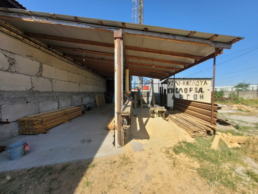 Сдам торговое помещение 2 000 м2, Абаева ул, 105, Атажукино с