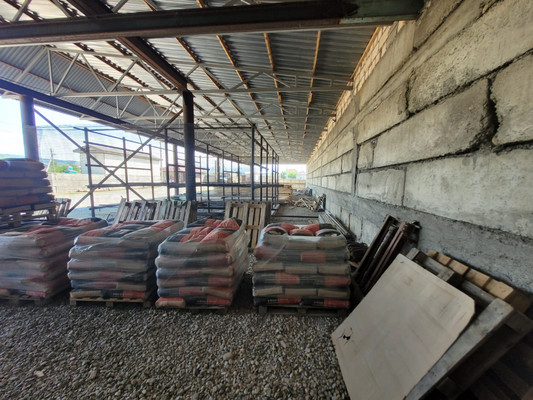 Сдам торговое помещение 2 000 м2, Абаева ул, 105, Атажукино с