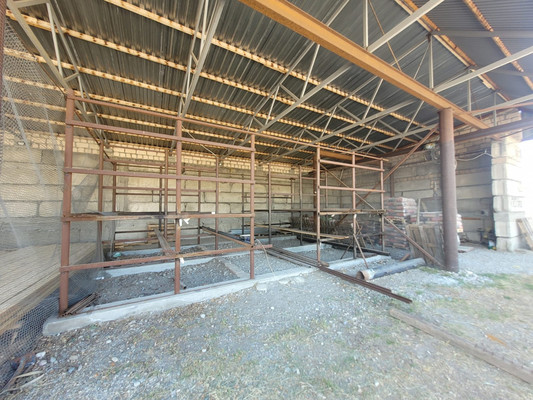 Сдам торговое помещение 2 000 м2, Абаева ул, 105, Атажукино с