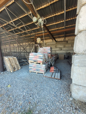 Сдам торговое помещение 2 000 м2, Абаева ул, 105, Атажукино с