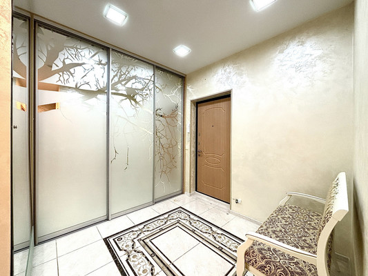 Продам двухкомнатную (2-комн.) квартиру, Маршала Баграмяна ул, 1, Нижний Новгород г