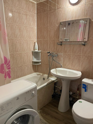 Продам однокомнатную (1-комн.) квартиру, 232 Стрелковой дивизии ул, 8, Воронеж г