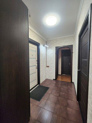 Продам двухкомнатную (2-комн.) квартиру, Адмирала Ушакова б-р, 11, Москва г