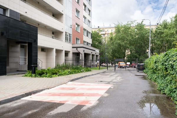 Продам многокомнатную квартиру, Ленинский пр-кт, 83к1, Москва г