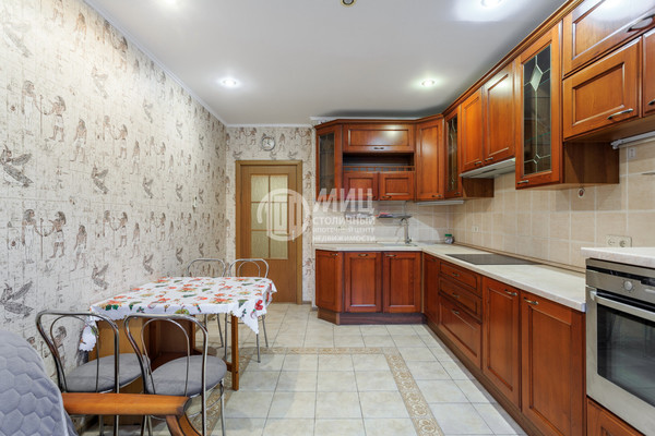 Продам двухкомнатную (2-комн.) квартиру, Лихачевское ш, 14к1, Долгопрудный г