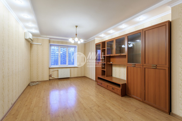 Продам двухкомнатную (2-комн.) квартиру, Лихачевское ш, 14к1, Долгопрудный г